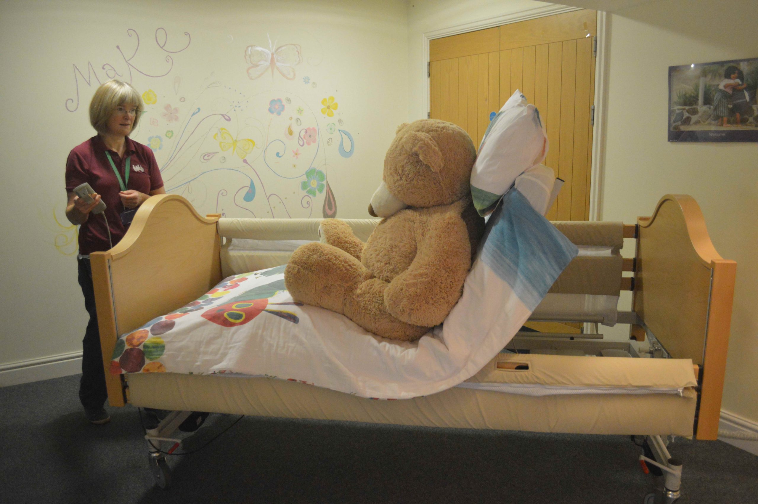 New bed for Children’s Hospice The Axentis Michael Charitable Trust